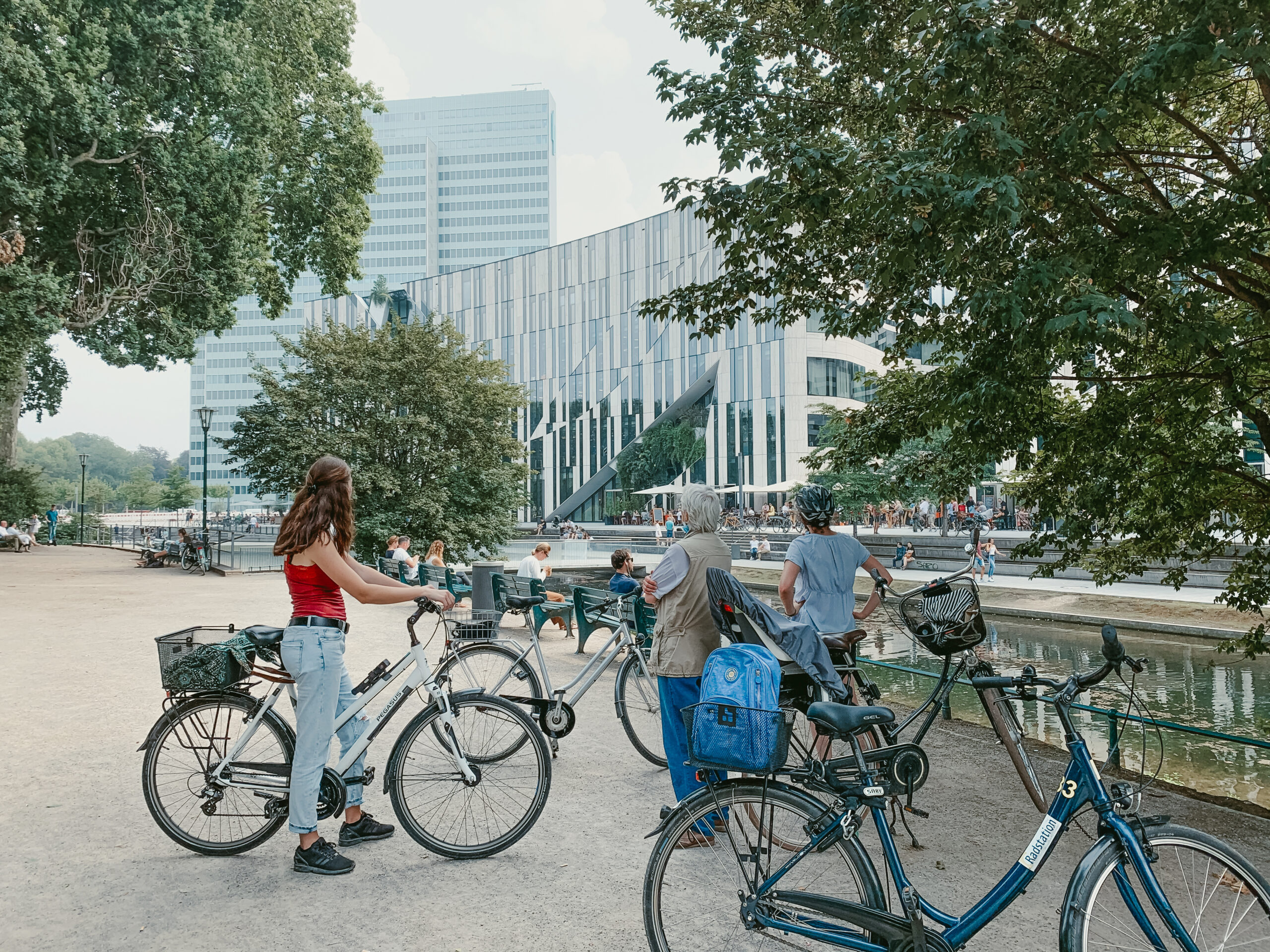 Sechs Radtouren durch Düsseldorf