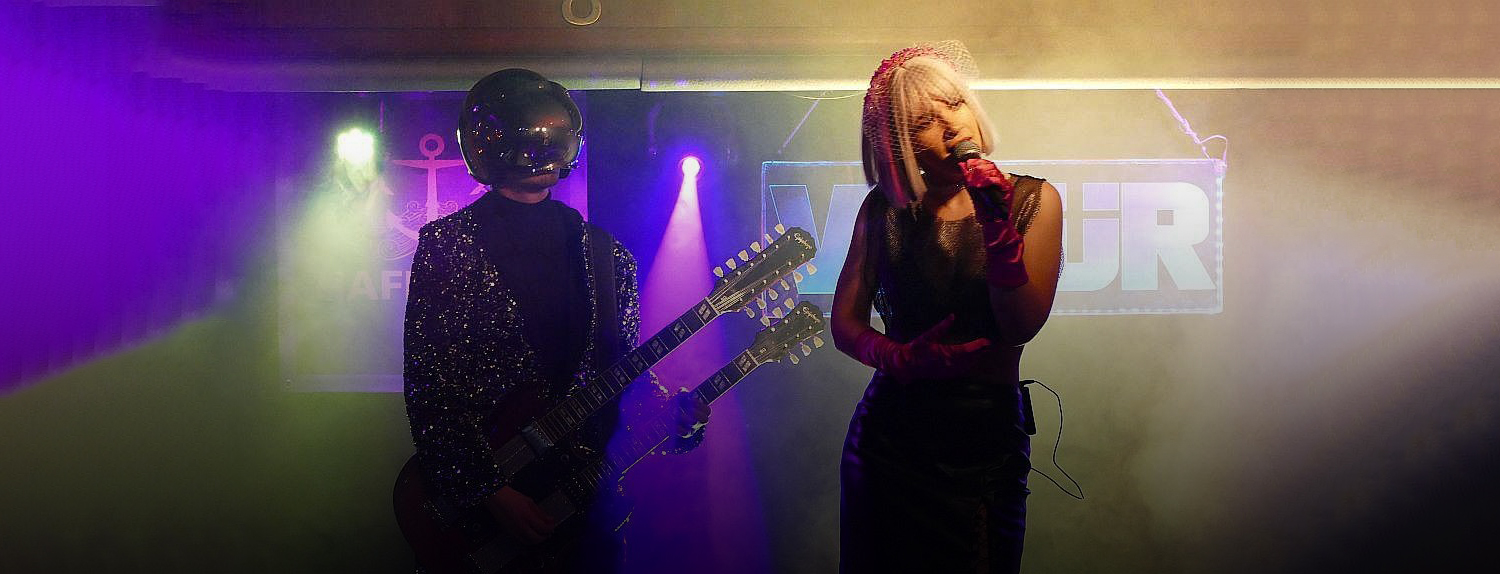 Vom Dorf inspiriert – Interview mit dem New Wave Duo Velür