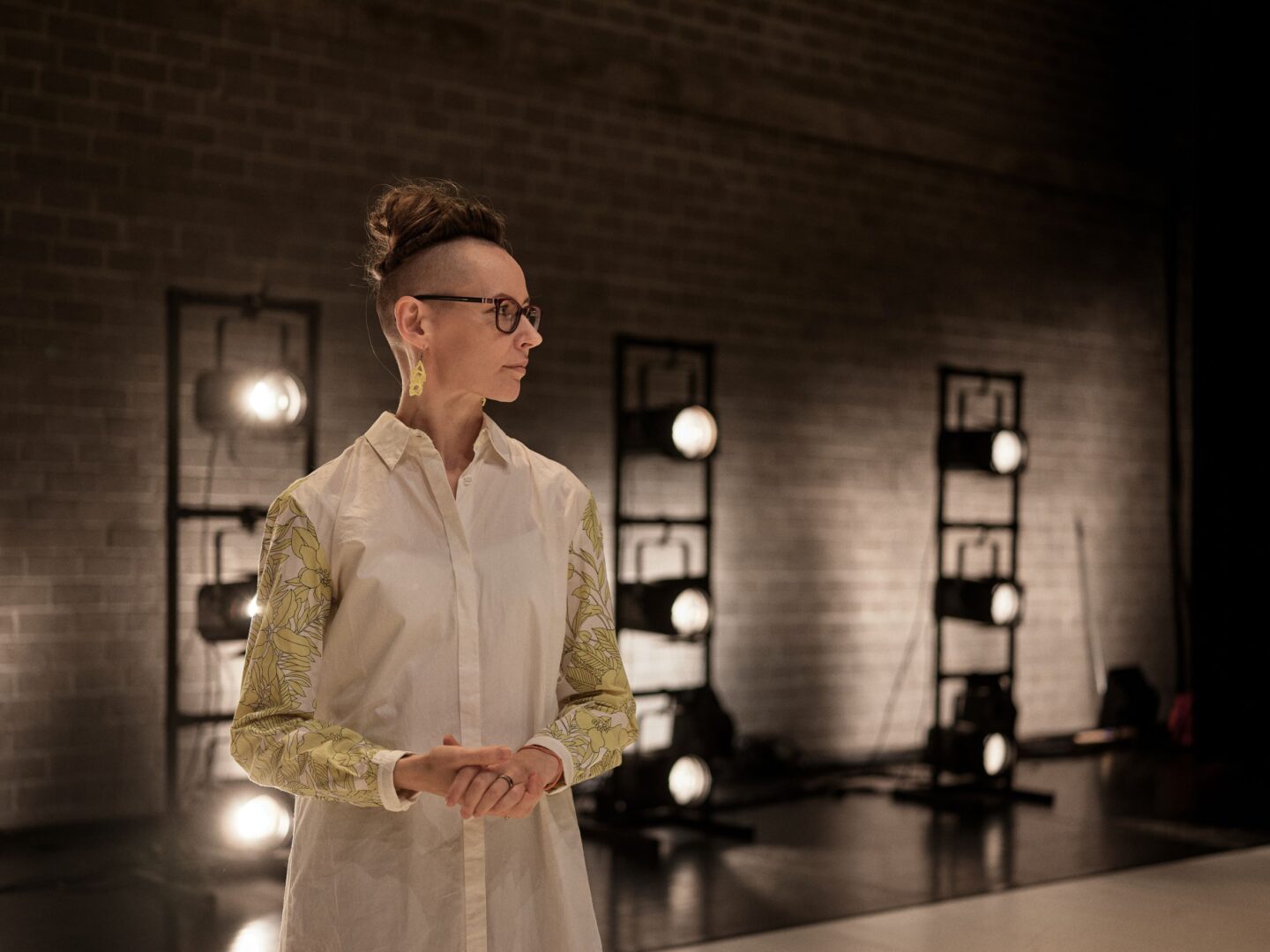 Ingrida im Tanzstudio.