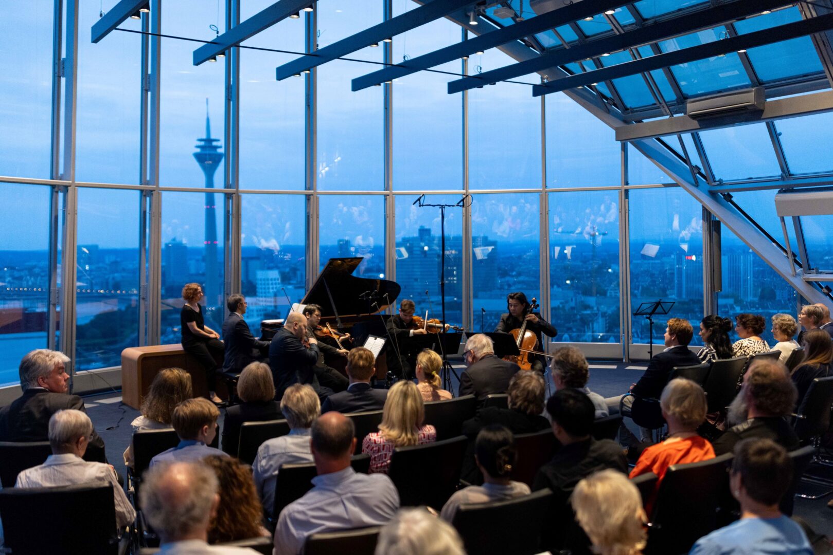 Skyline-Konzert am Abend.