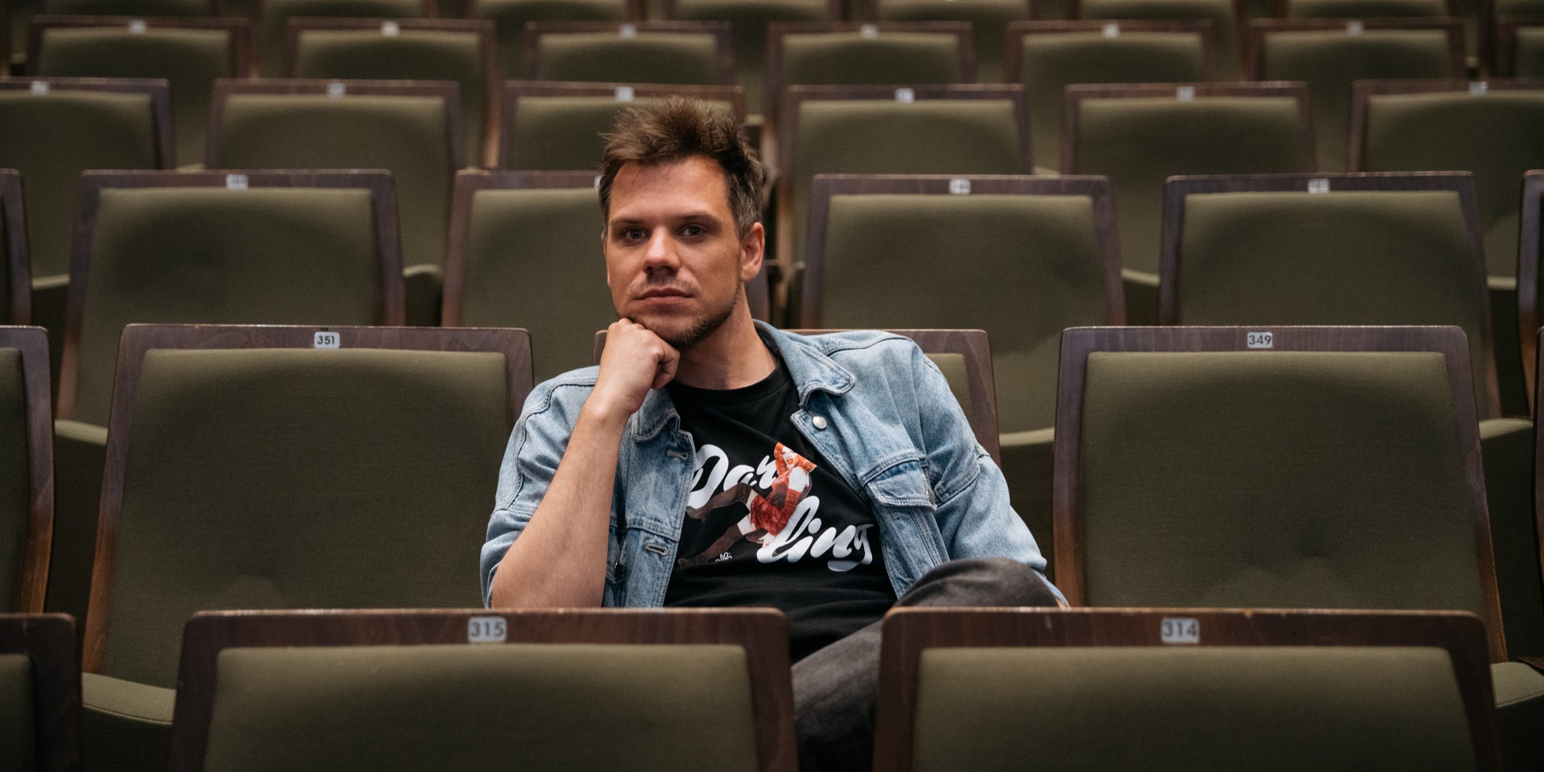 Alle Rhein! – Mit Lasse Scheiba, Dramaturg & Produktionsleiter am Düsseldorfer Schauspielhaus