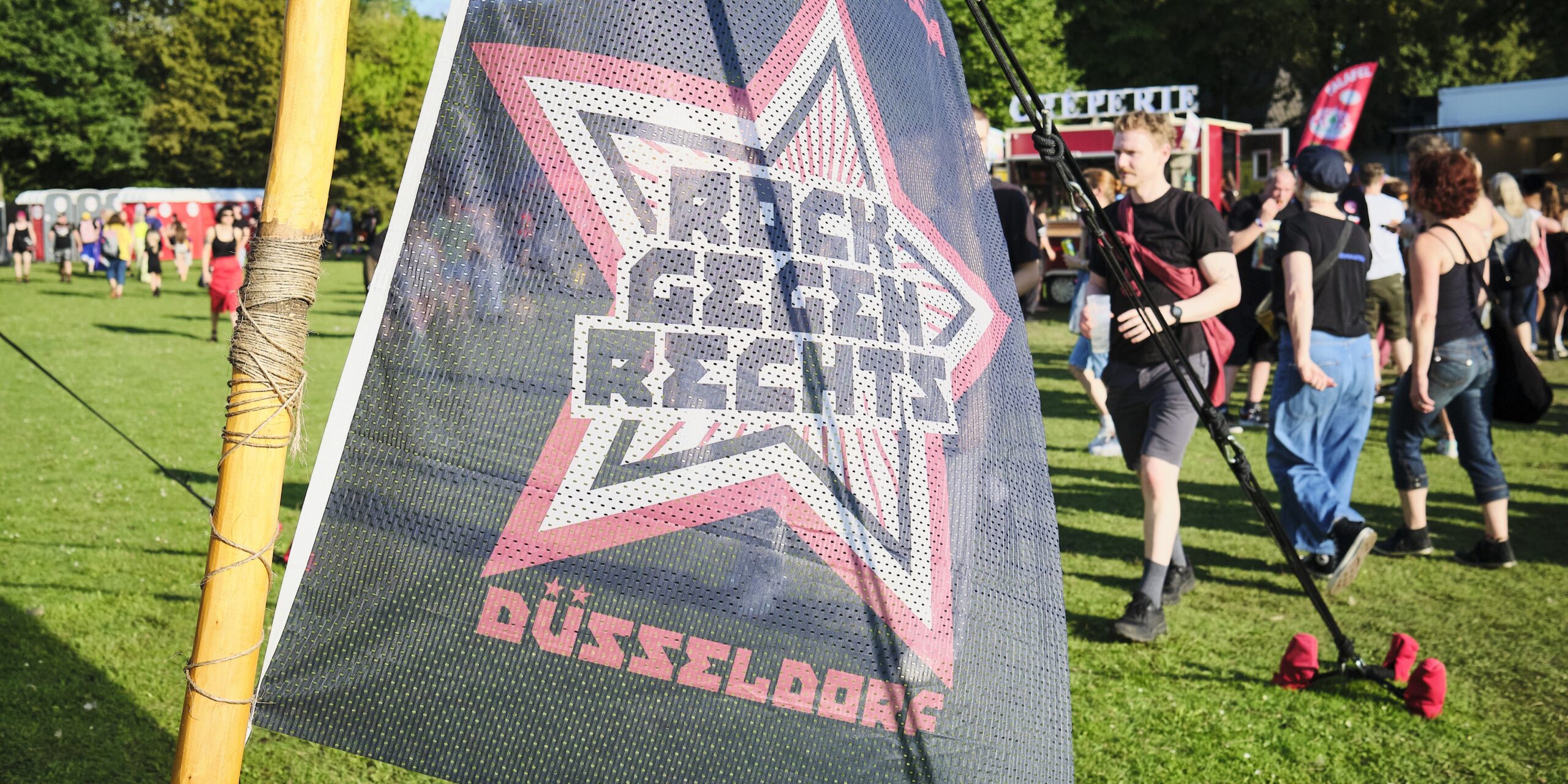 Rock gegen Rechts – Umsonst & draußen im Volksgarten Düsseldorf