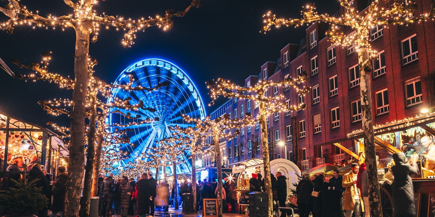 Weihnachtsmarkt Düsseldorf – Sieben Welten, ein Wintermärchen