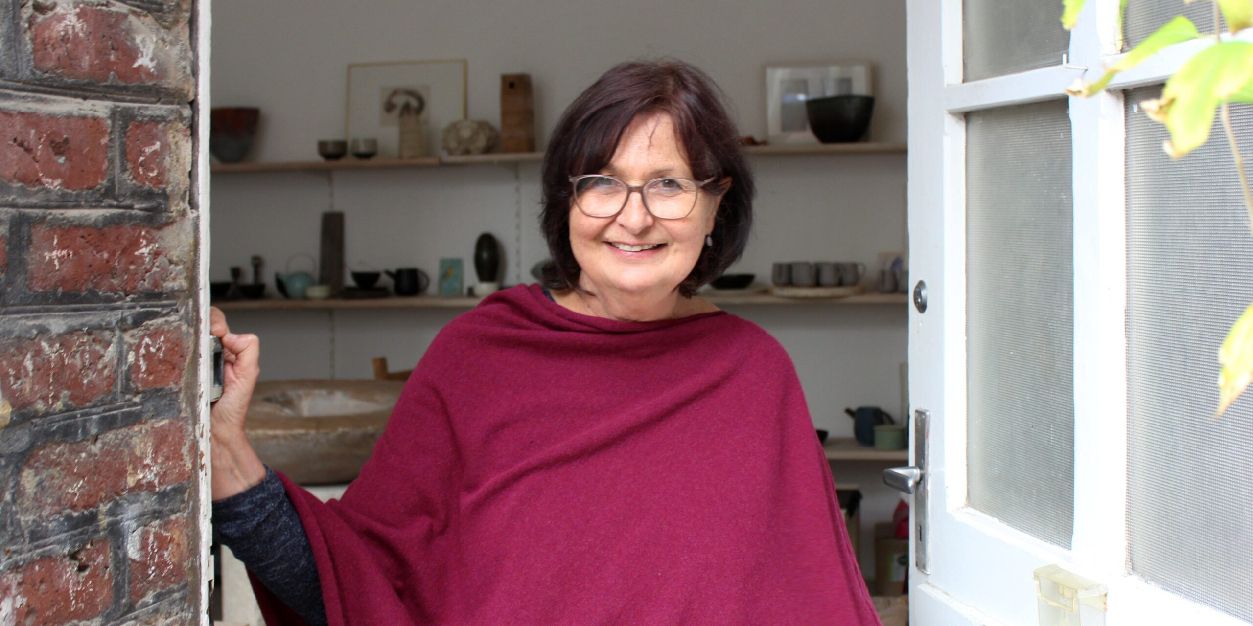 Hotspot Lorettostraße – Zu Besuch in der Keramikwerkstatt von Rosemarie Dohmen